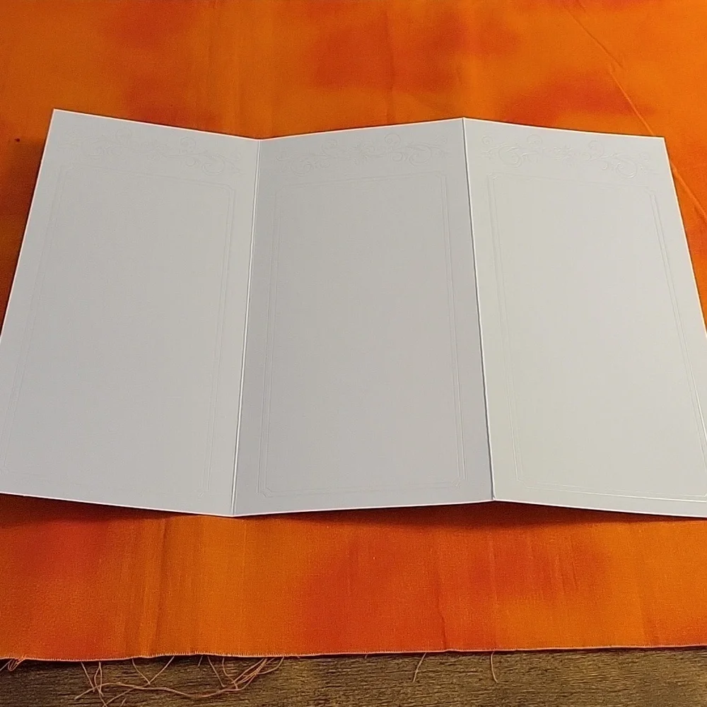 Studio His & Hers 50 Wedding Programs New White Embossed